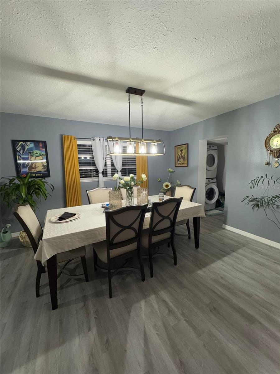 703 E CLAY AVE, BRANDON, FL, 33510