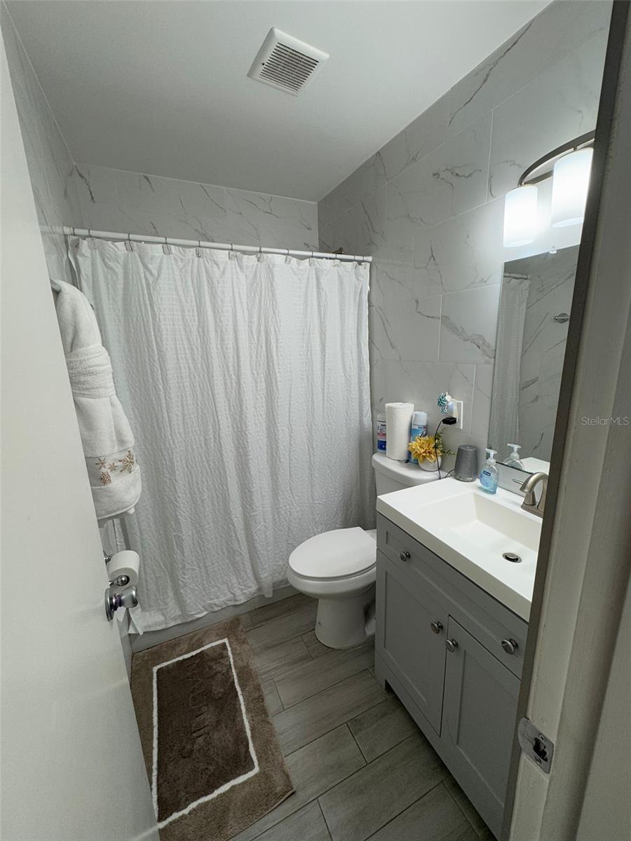 703 E CLAY AVE, BRANDON, FL, 33510