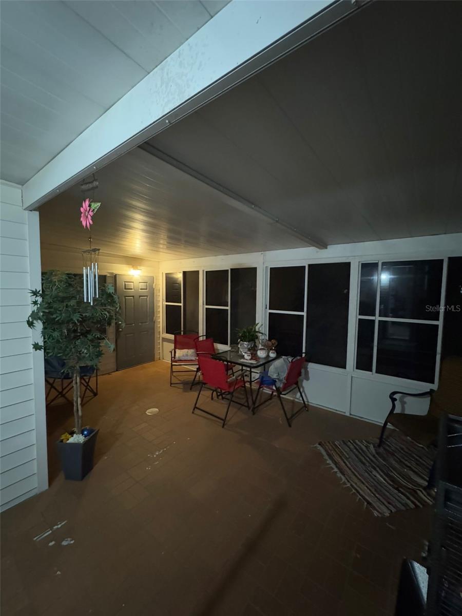 703 E CLAY AVE, BRANDON, FL, 33510