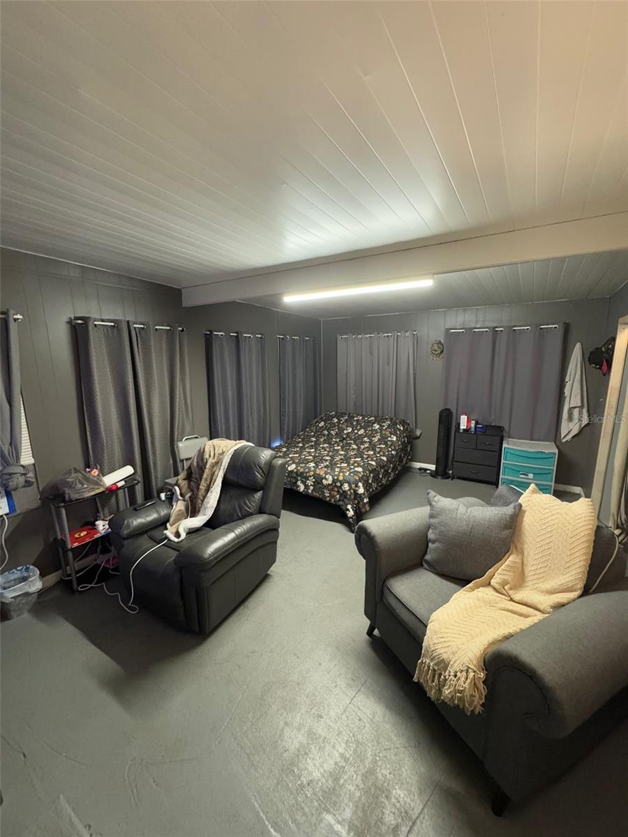 703 E CLAY AVE, BRANDON, FL, 33510