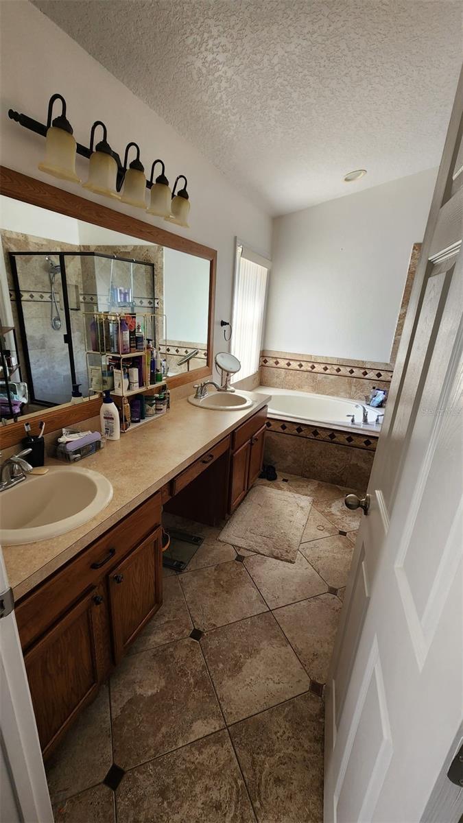 2111 LAPARELLE DRIVE, KISSIMMEE, FL, 34746