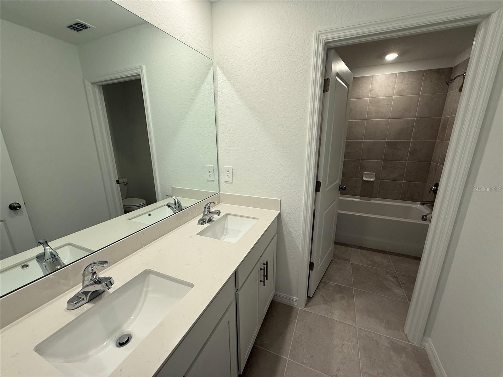 13905 LILAC SKY TER, BRADENTON, FL, 34211