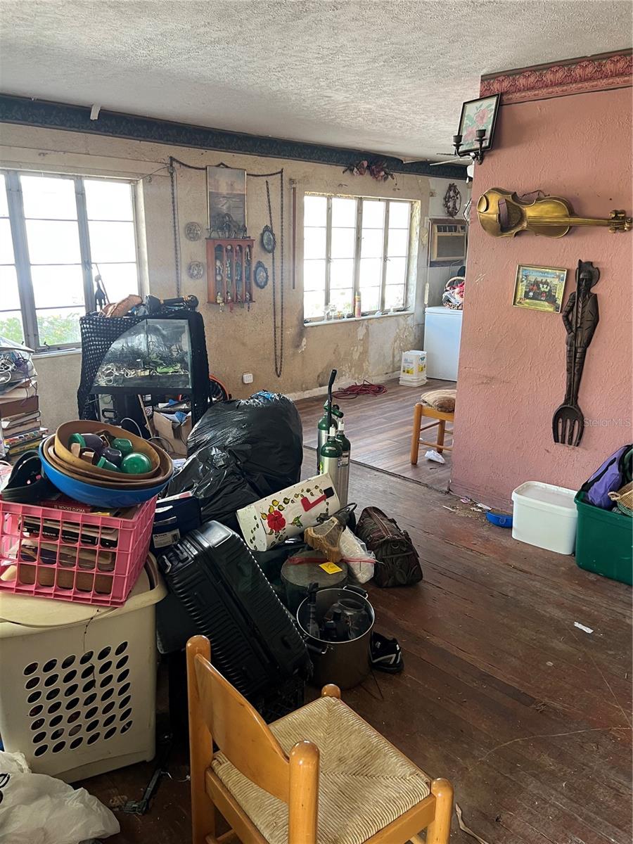 320 20TH AVE S, ST PETERSBURG, FL, 33705