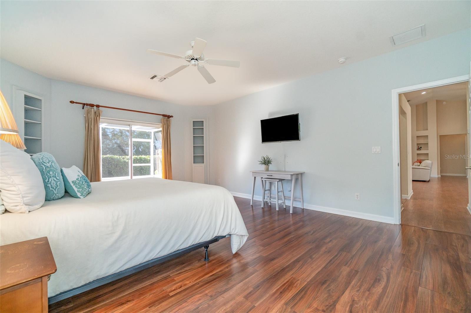 1501 EDGEWATER DR, MOUNT DORA, FL, 32757