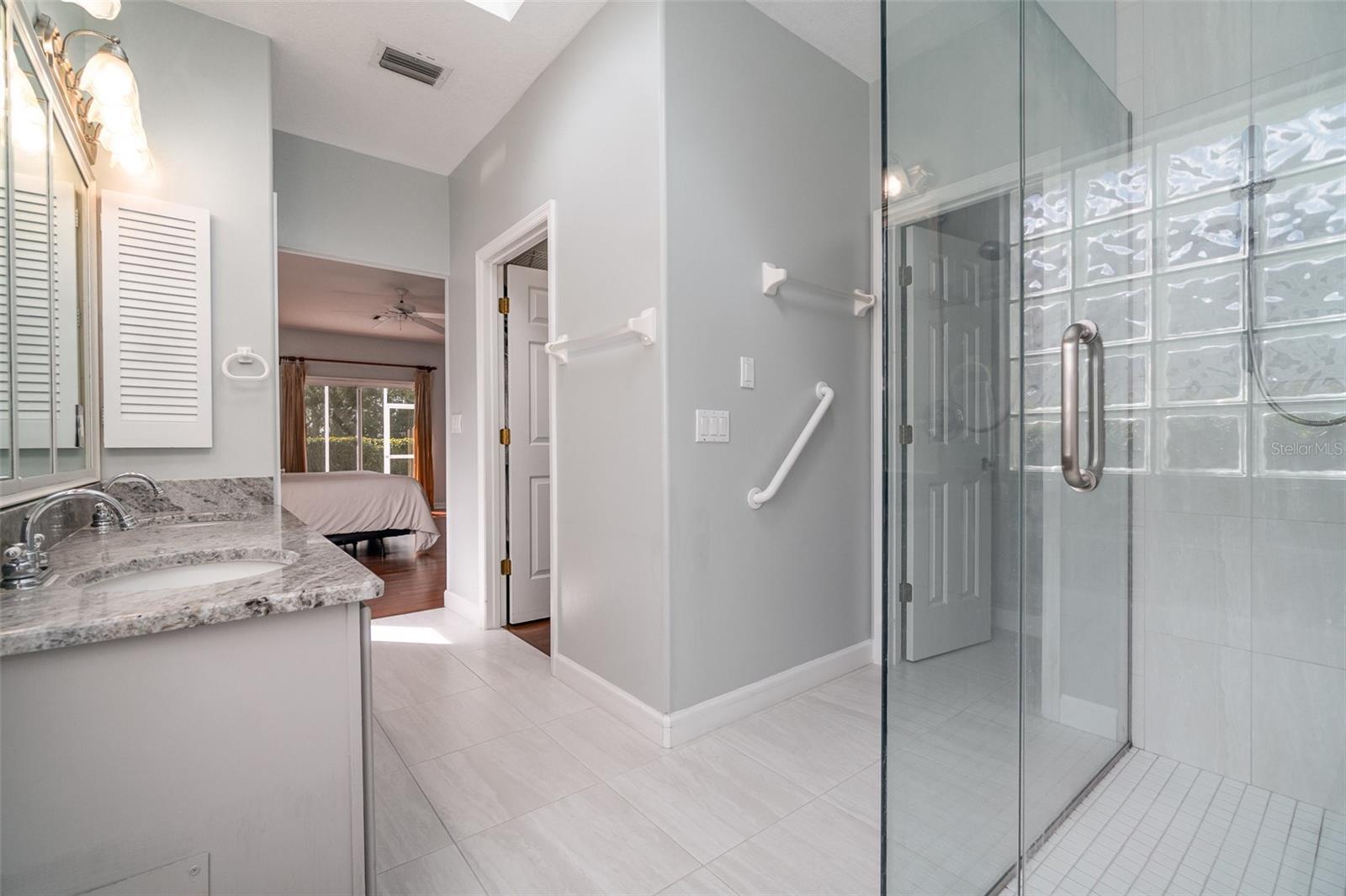 1501 EDGEWATER DR, MOUNT DORA, FL, 32757