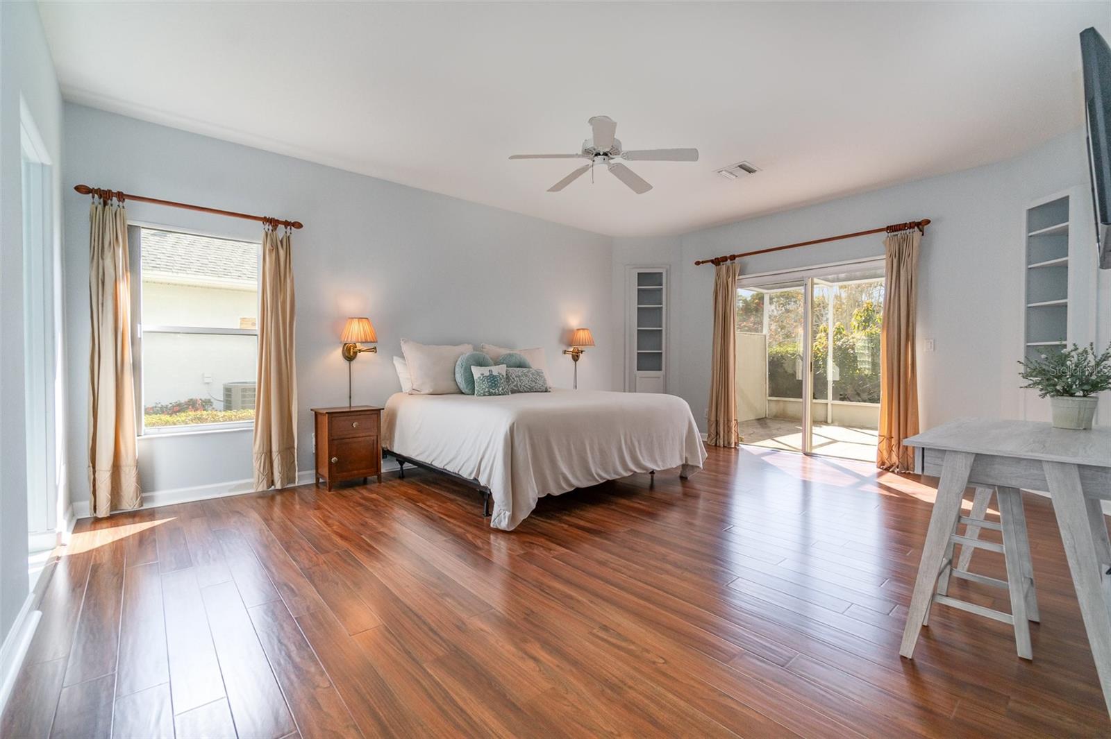1501 EDGEWATER DR, MOUNT DORA, FL, 32757