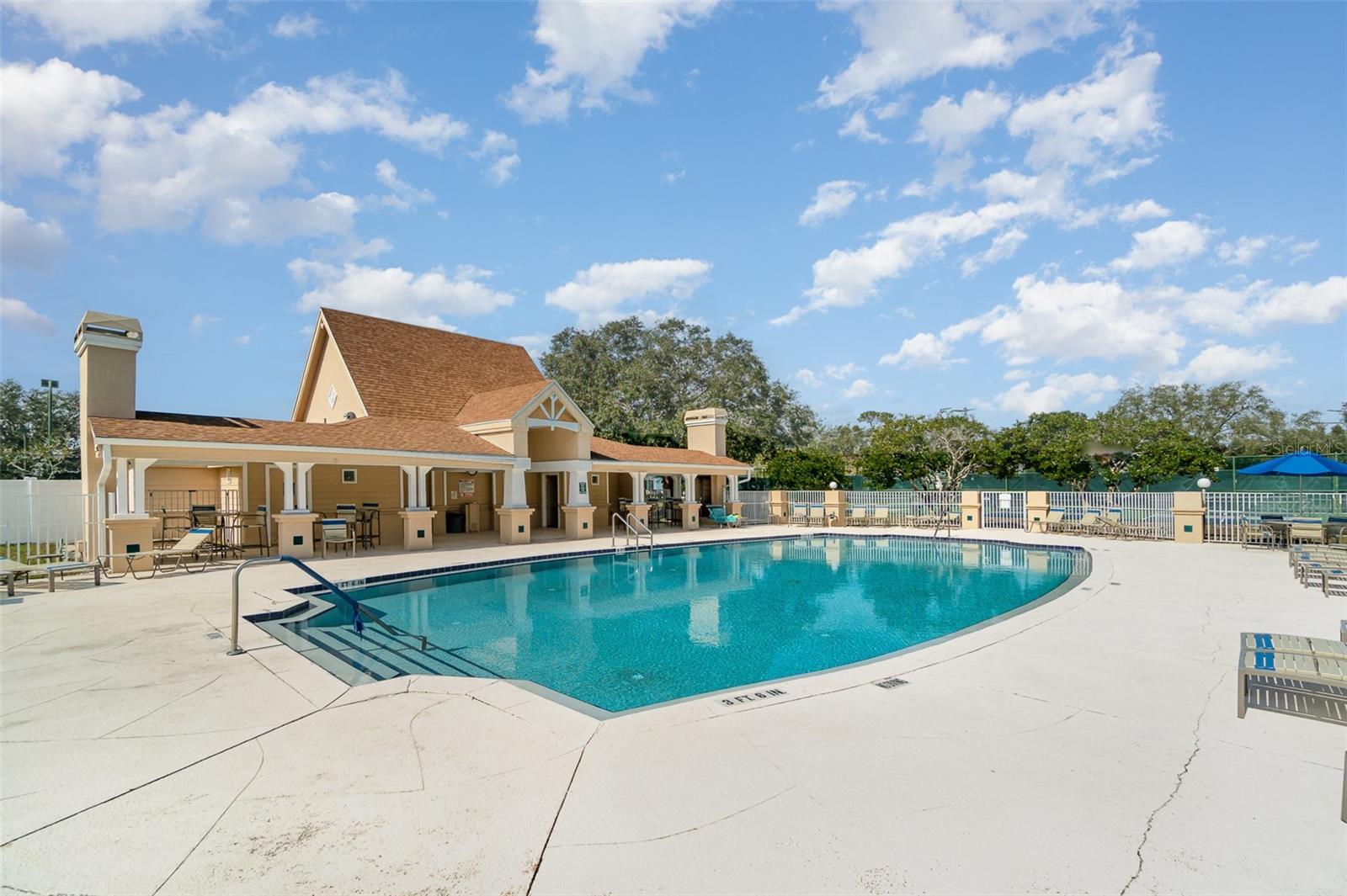 1501 EDGEWATER DR, MOUNT DORA, FL, 32757