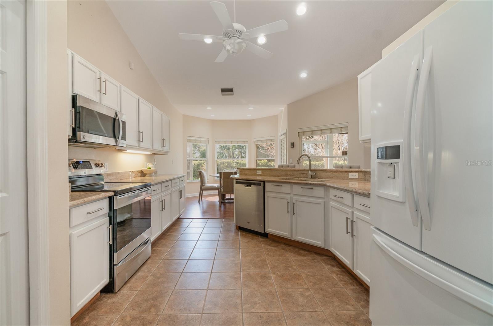1501 EDGEWATER DR, MOUNT DORA, FL, 32757