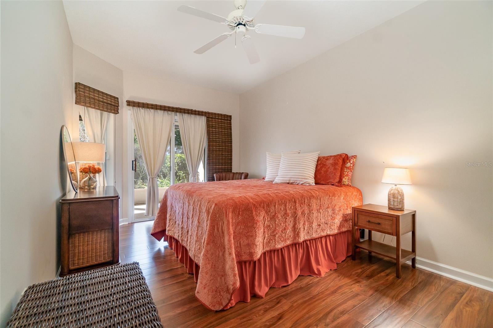 1501 EDGEWATER DR, MOUNT DORA, FL, 32757