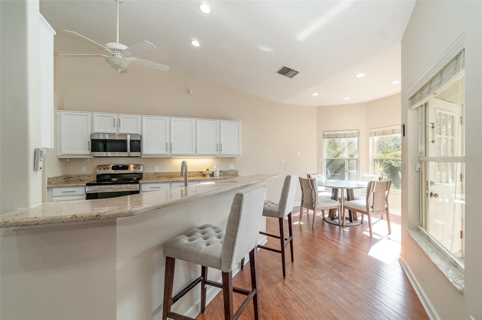 1501 EDGEWATER DR, MOUNT DORA, FL, 32757