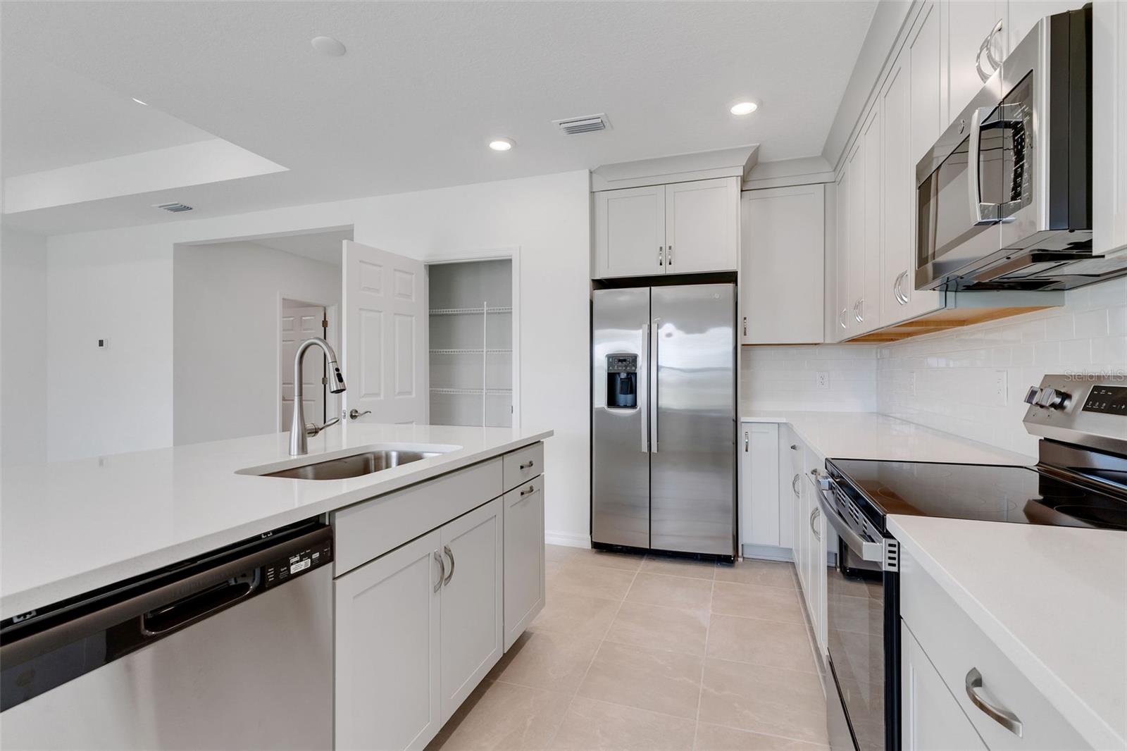 10008 LAST LIGHT GLN, PARRISH, FL, 34219