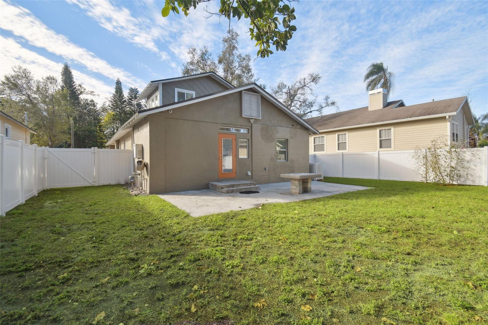 810 E CONOVER ST, TAMPA, FL, 33603