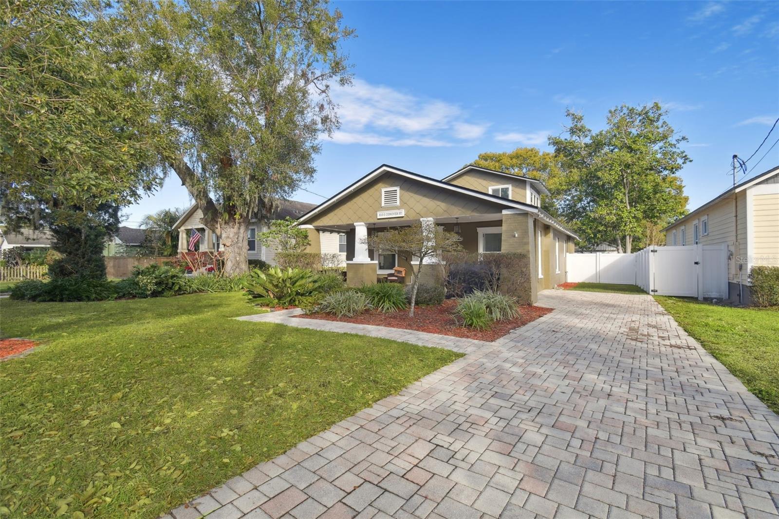 810 E CONOVER ST, TAMPA, FL, 33603