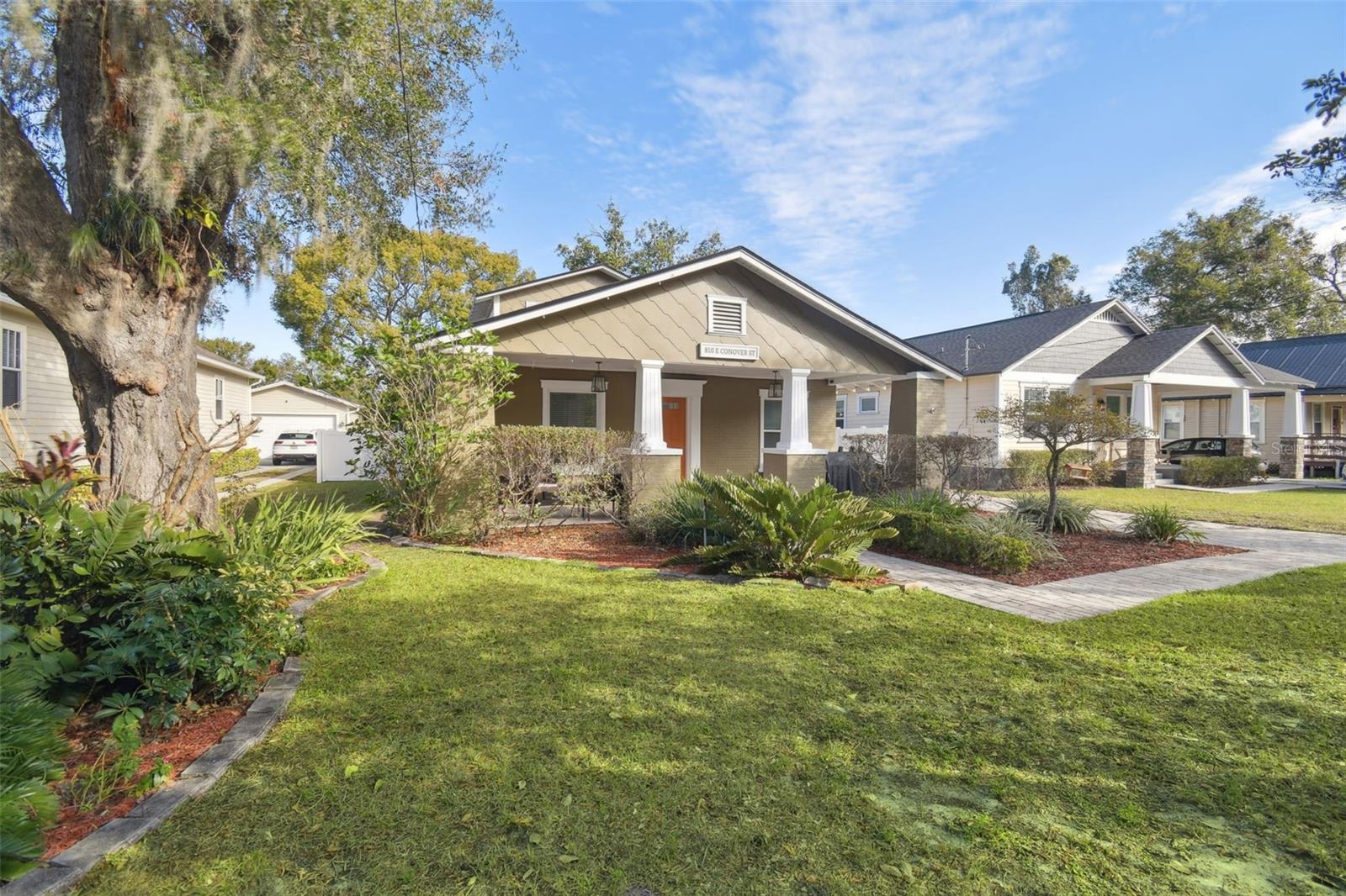 810 E CONOVER ST, TAMPA, FL, 33603