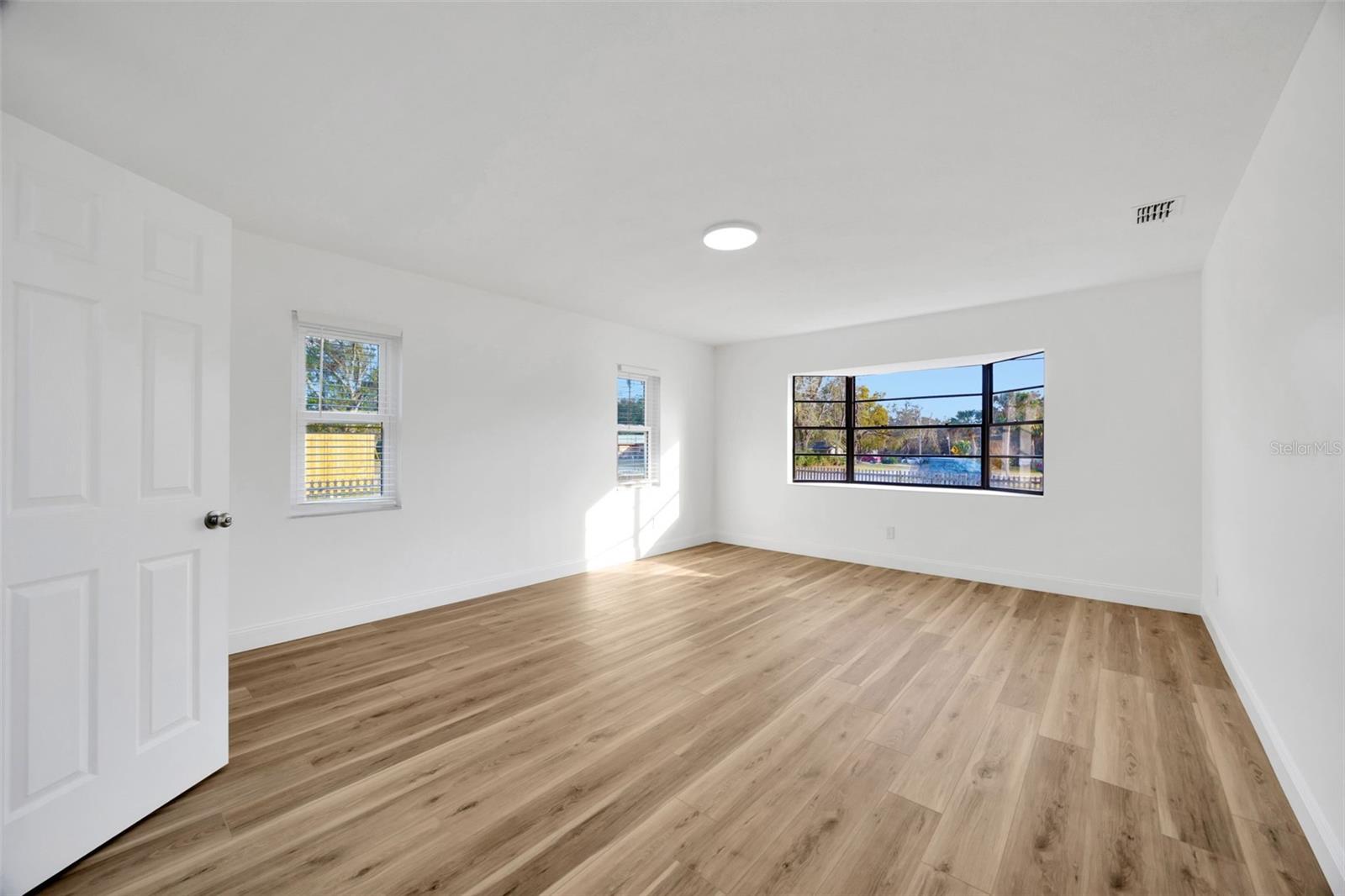 5526 SOUTHERNVIEW DR, ZEPHYRHILLS, FL, 33541