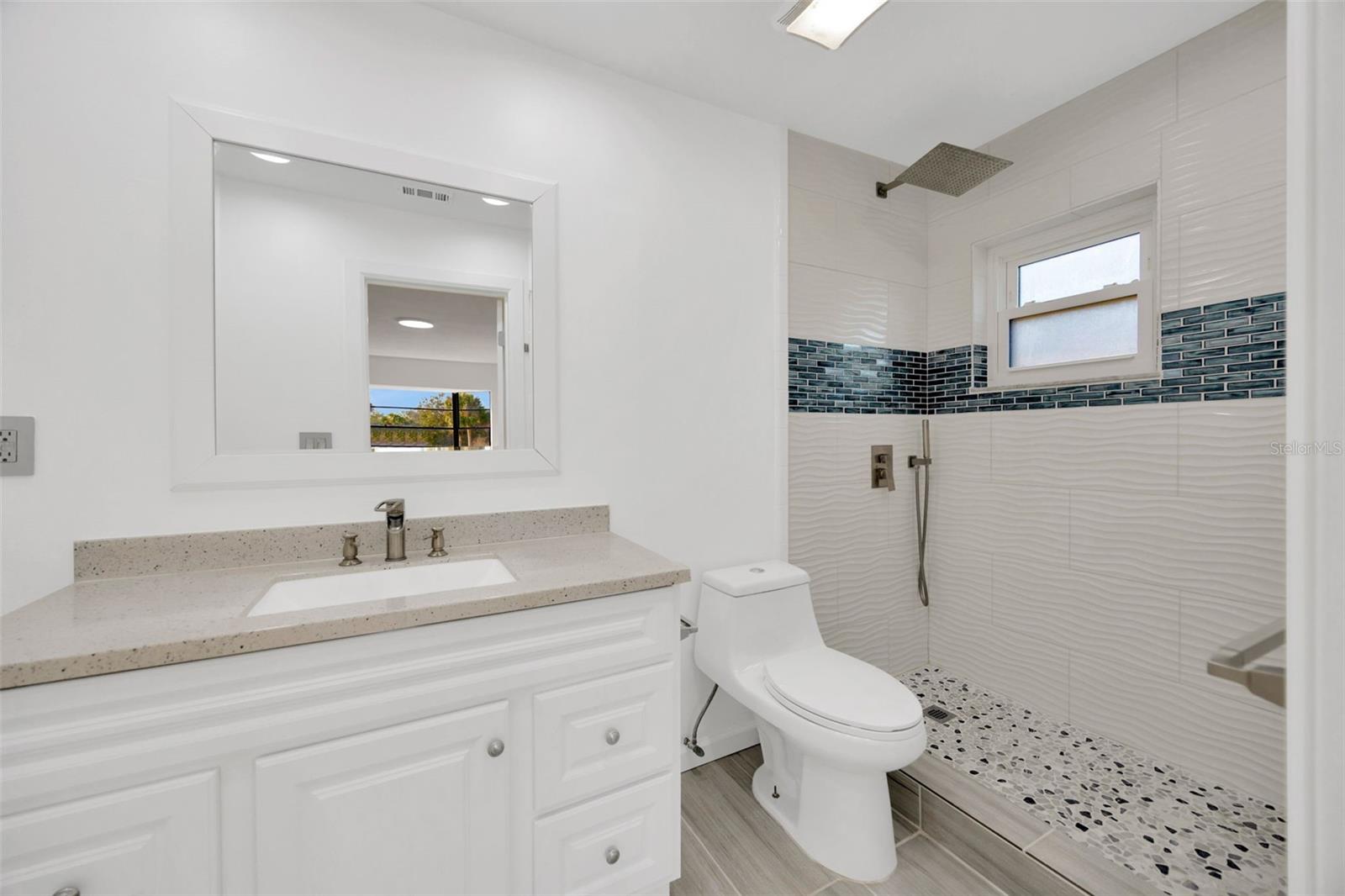 5526 SOUTHERNVIEW DR, ZEPHYRHILLS, FL, 33541