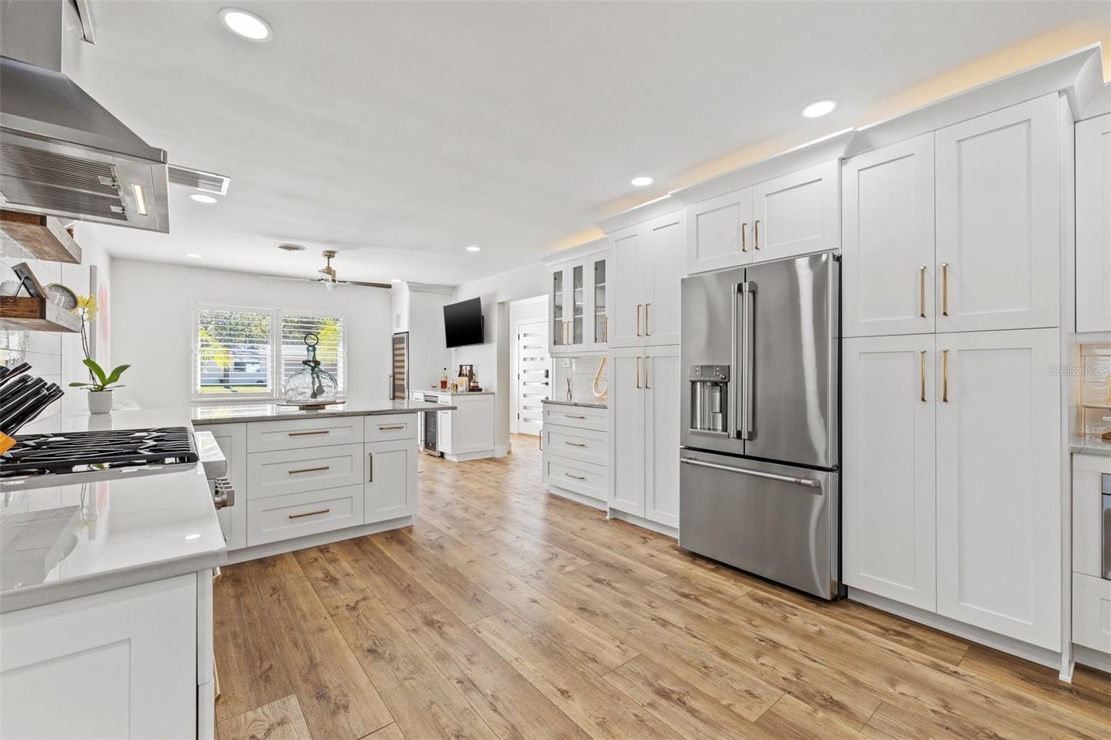 502 ALTHEA RD, BELLEAIR, FL, 33756