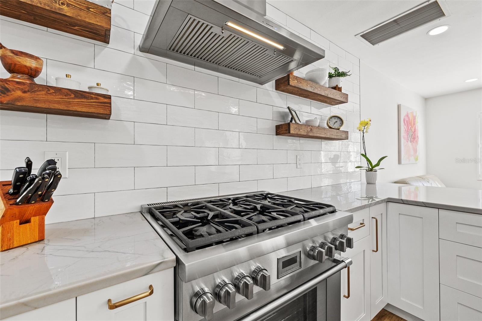 502 ALTHEA RD, BELLEAIR, FL, 33756