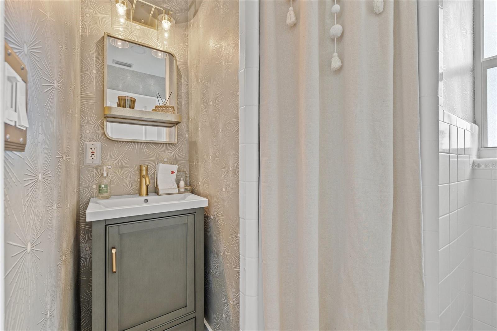 502 ALTHEA RD, BELLEAIR, FL, 33756