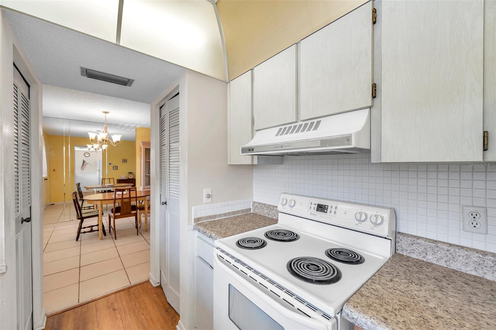 2750 E BAY DR #11E, LARGO, FL, 33771