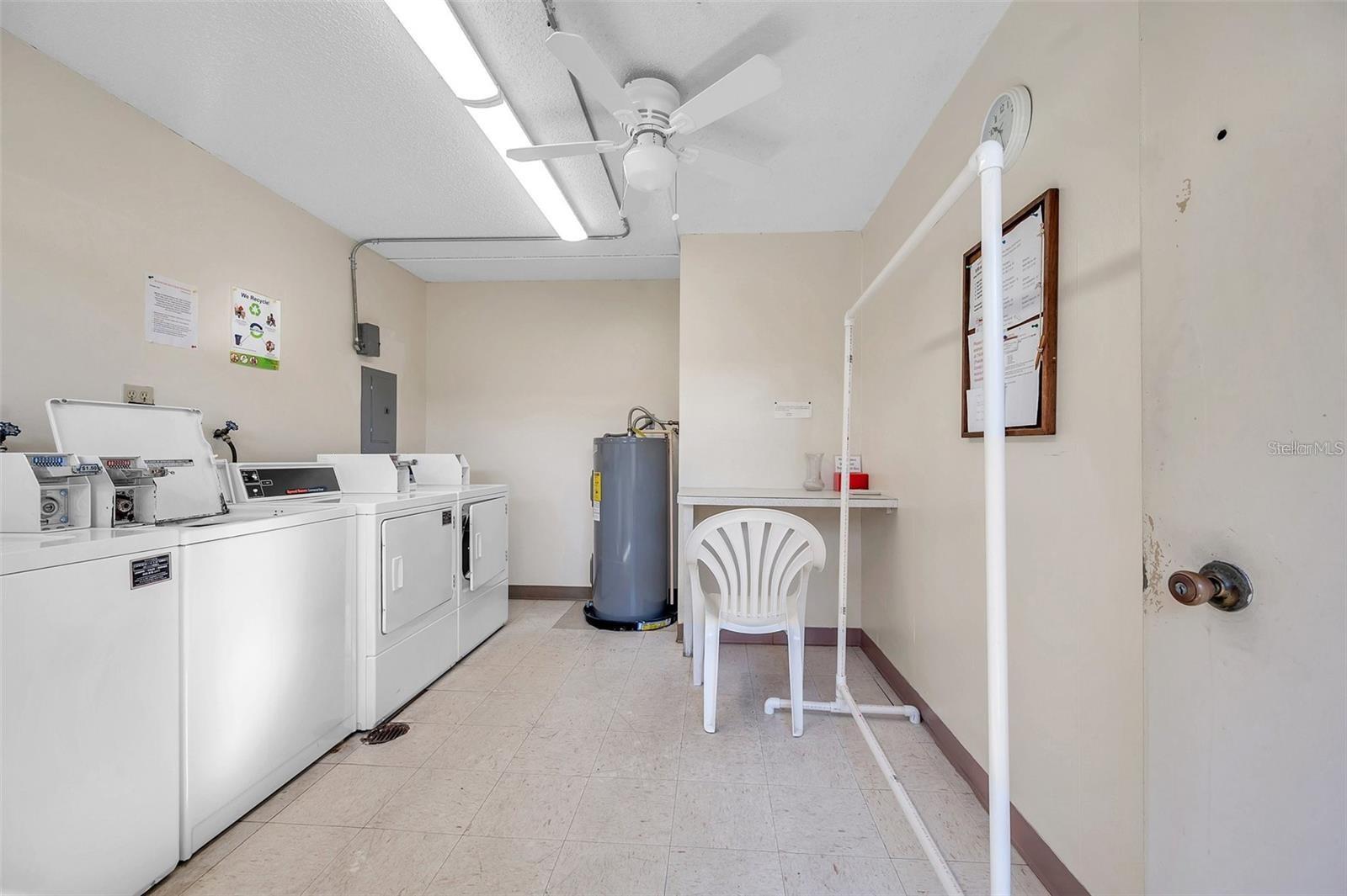 2750 E BAY DR #11E, LARGO, FL, 33771