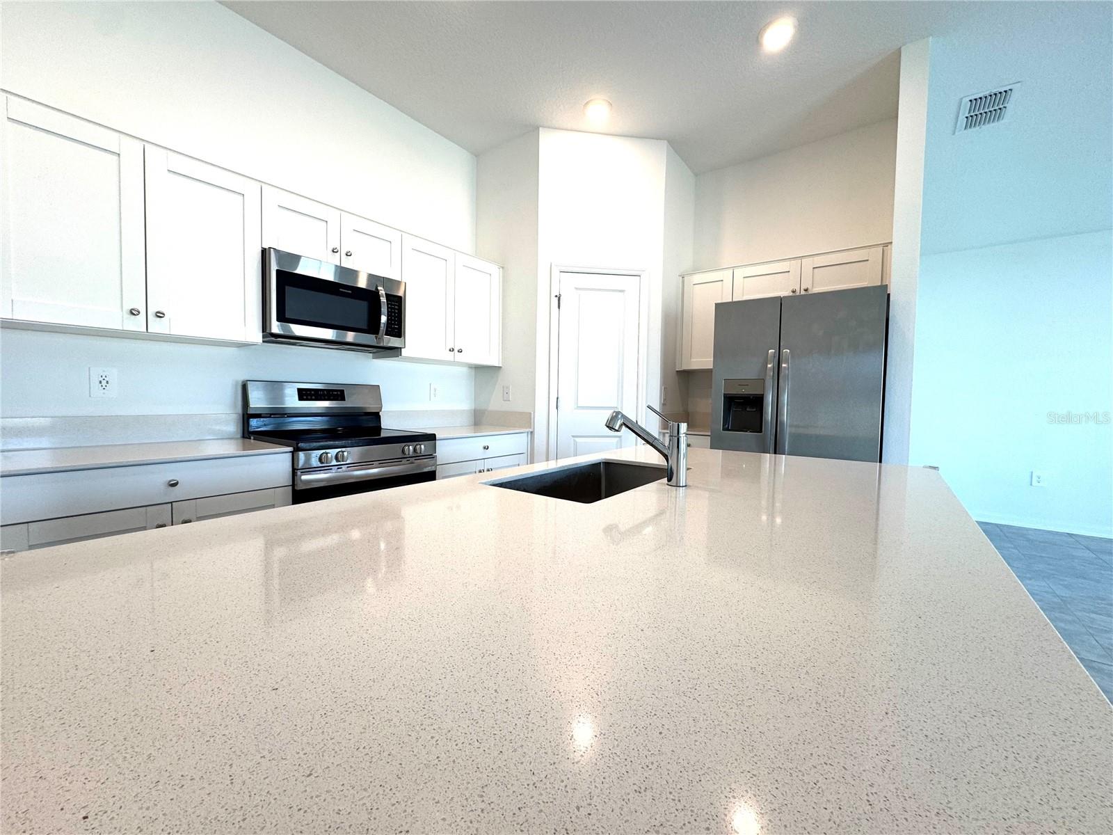 245 LAWSON AVE, HAINES CITY, FL, 33844