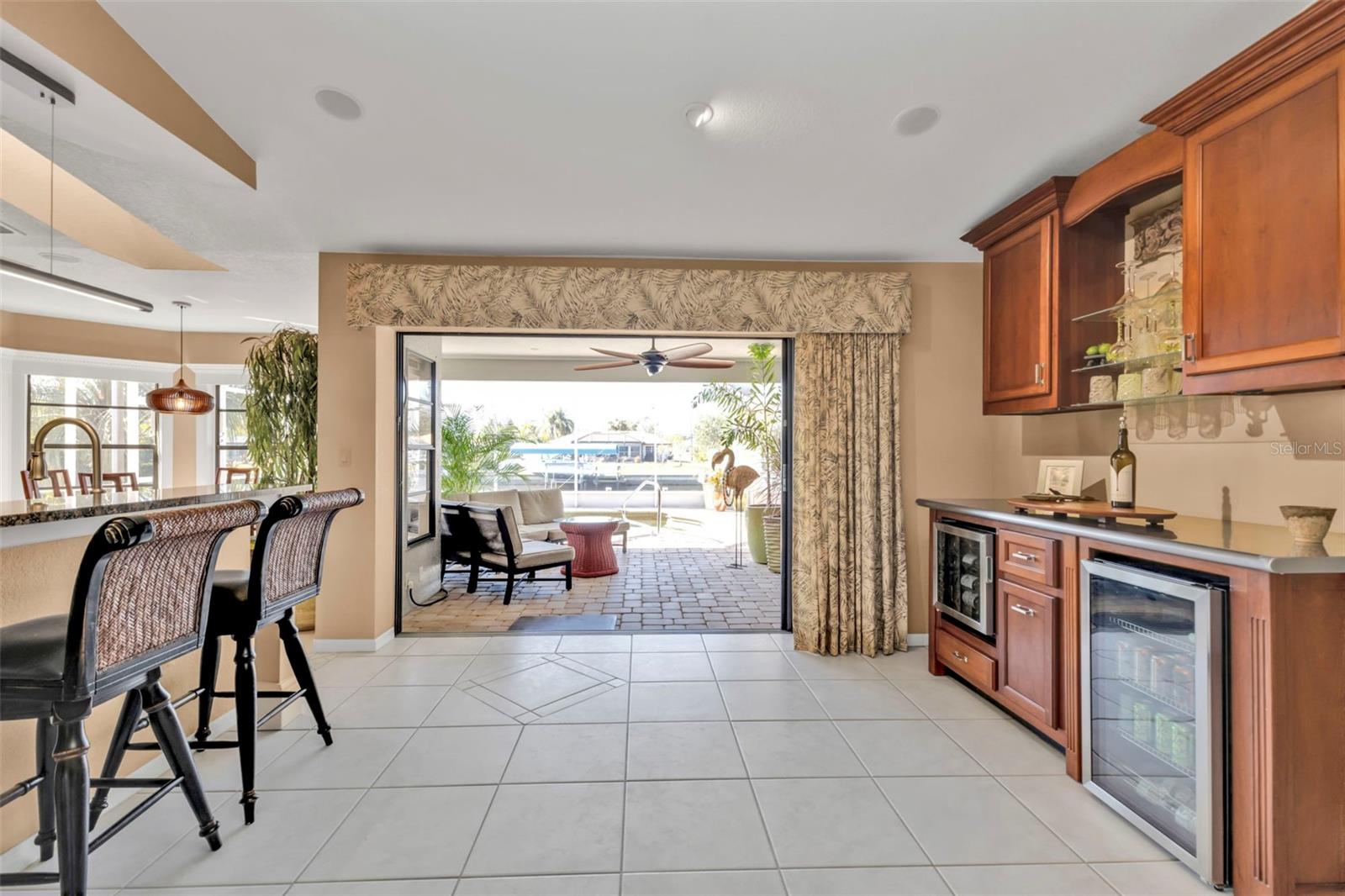 498 E TARPON BLVD NW, PORT CHARLOTTE, FL, 33952