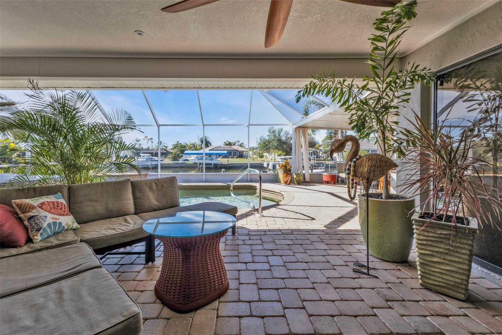 498 E TARPON BLVD NW, PORT CHARLOTTE, FL, 33952