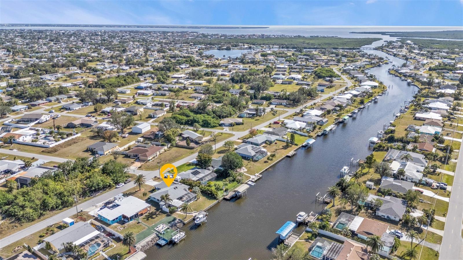 498 E TARPON BLVD NW, PORT CHARLOTTE, FL, 33952