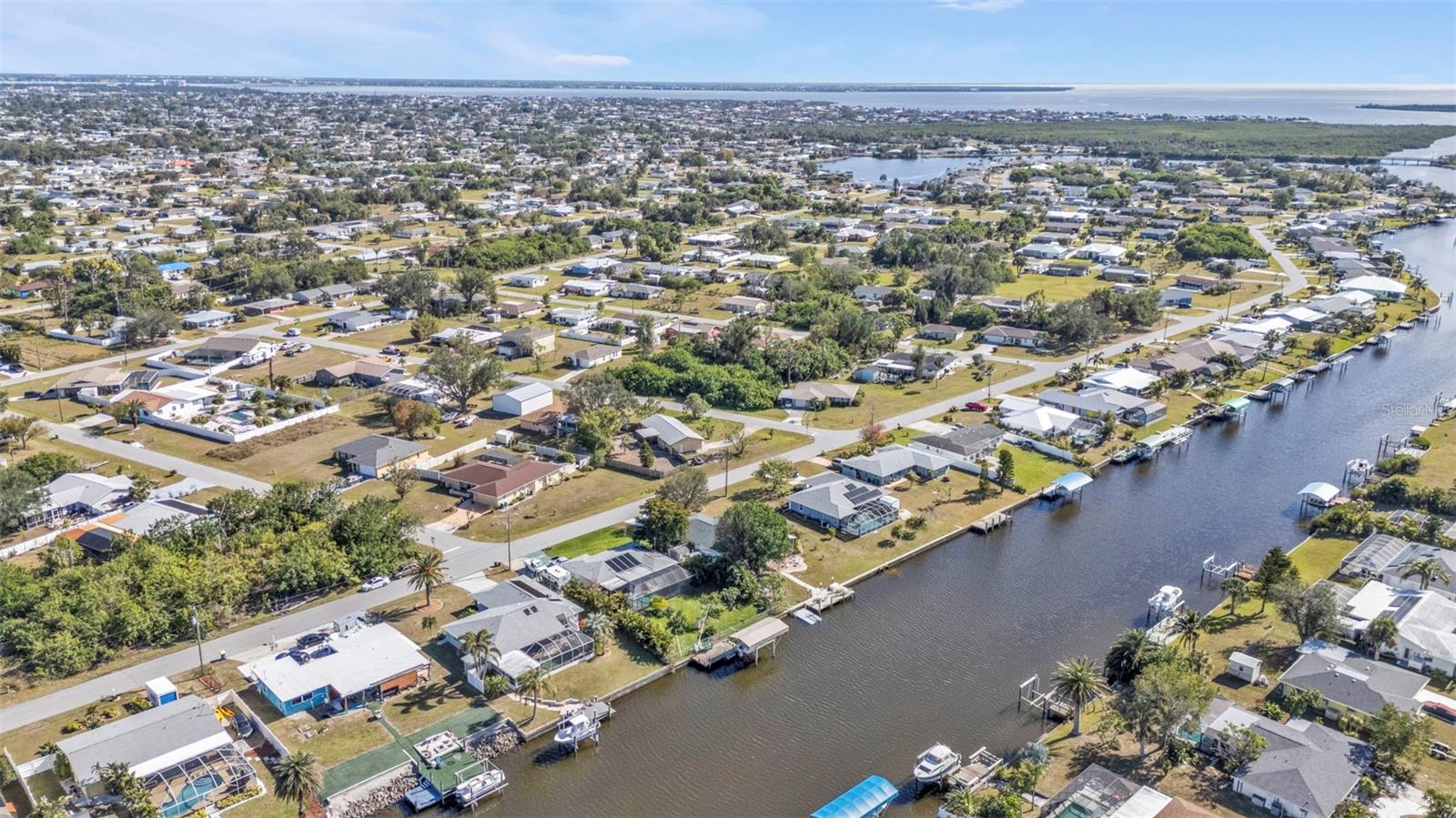 498 E TARPON BLVD NW, PORT CHARLOTTE, FL, 33952