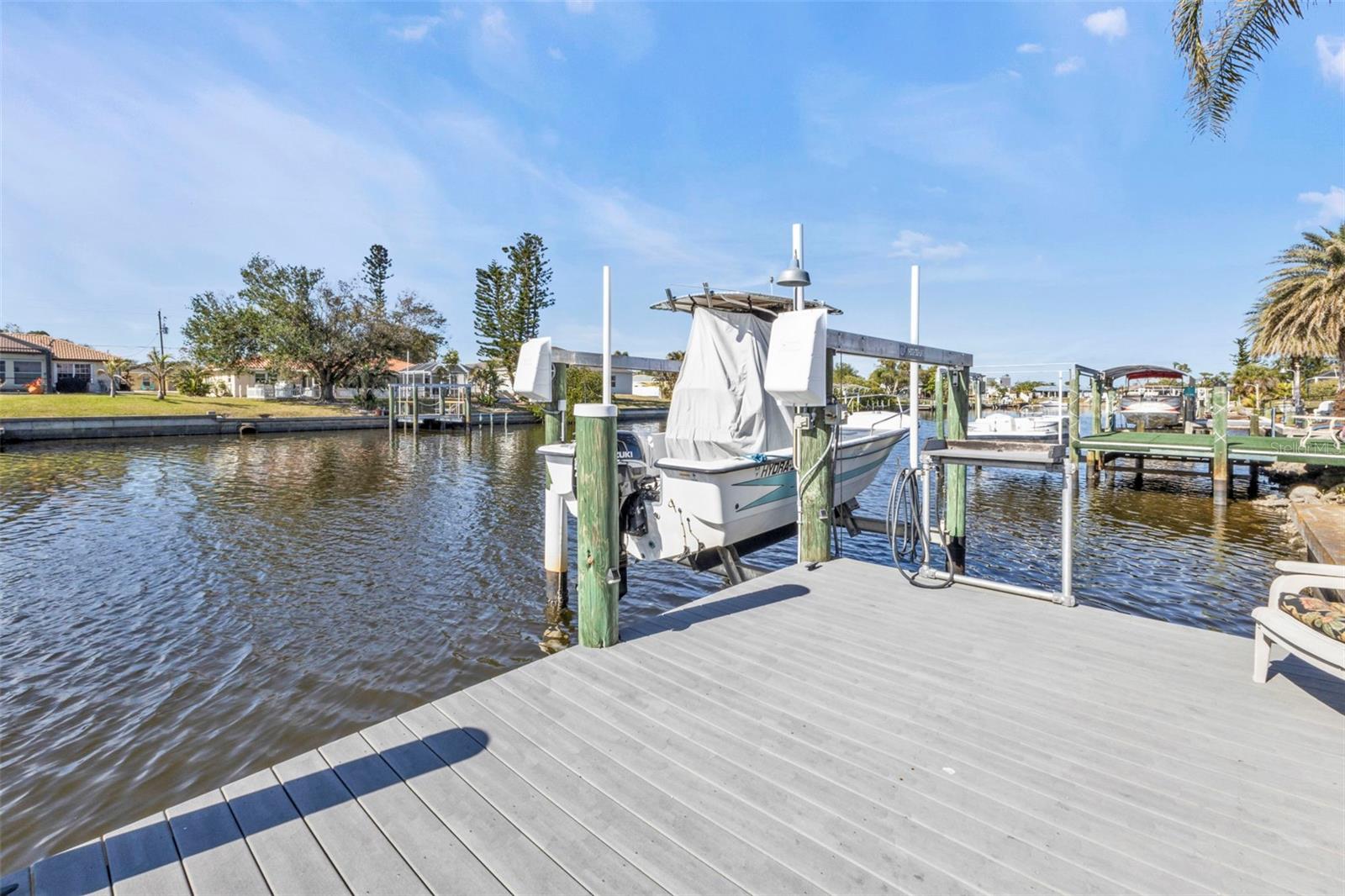 498 E TARPON BLVD NW, PORT CHARLOTTE, FL, 33952