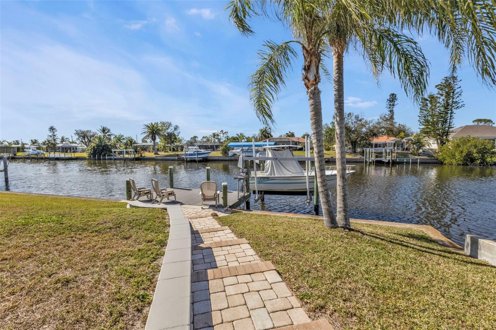 498 E TARPON BLVD NW, PORT CHARLOTTE, FL, 33952