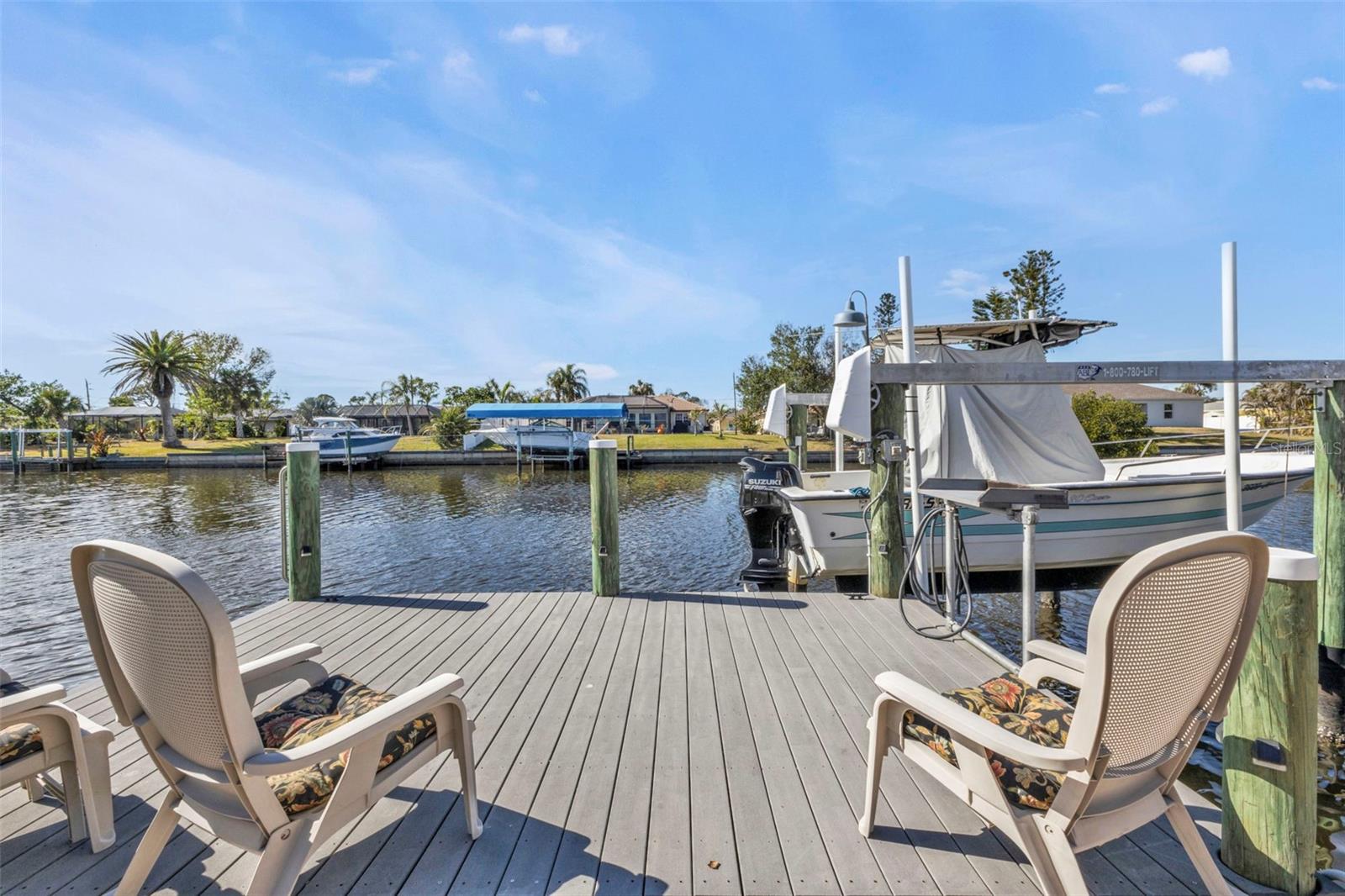 498 E TARPON BLVD NW, PORT CHARLOTTE, FL, 33952