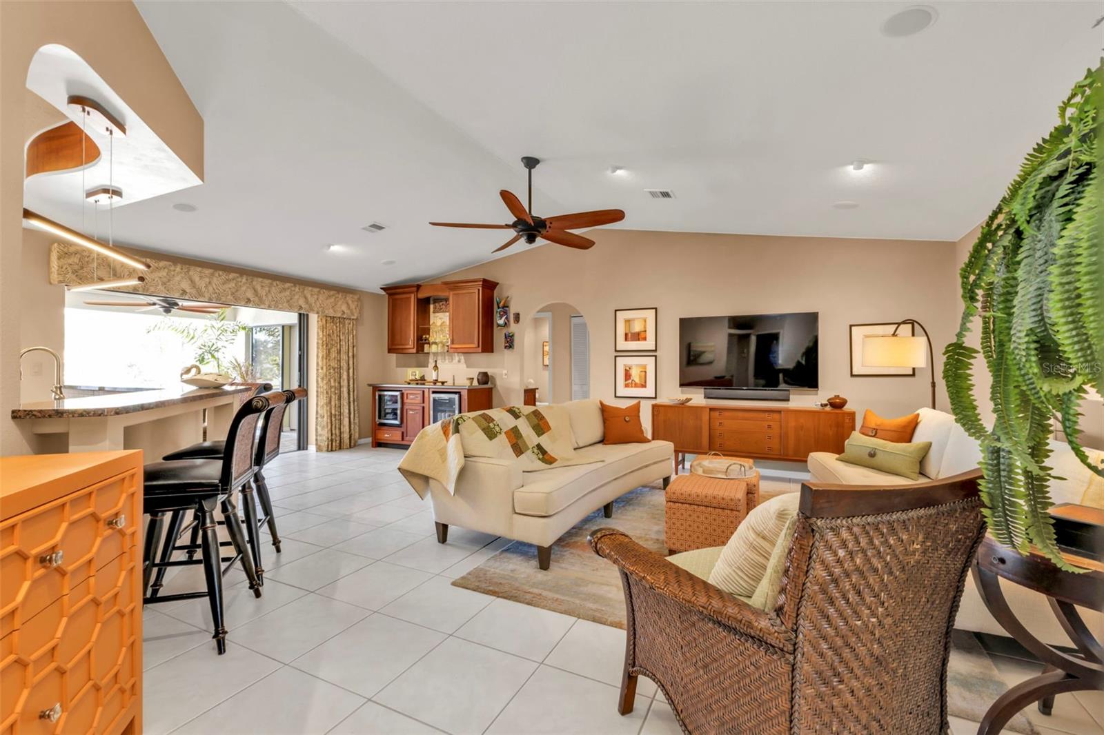 498 E TARPON BLVD NW, PORT CHARLOTTE, FL, 33952
