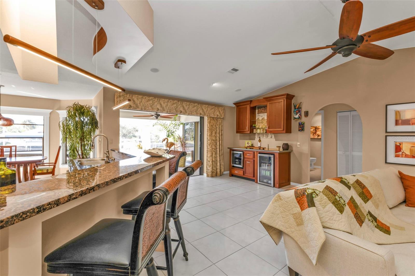 498 E TARPON BLVD NW, PORT CHARLOTTE, FL, 33952