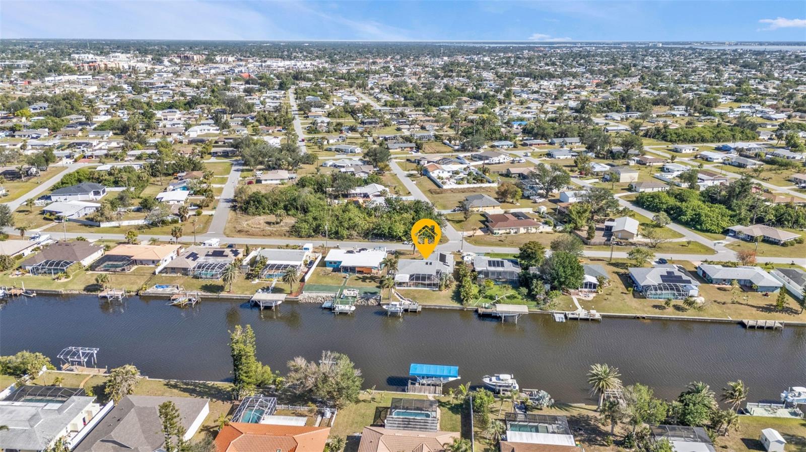 498 E TARPON BLVD NW, PORT CHARLOTTE, FL, 33952