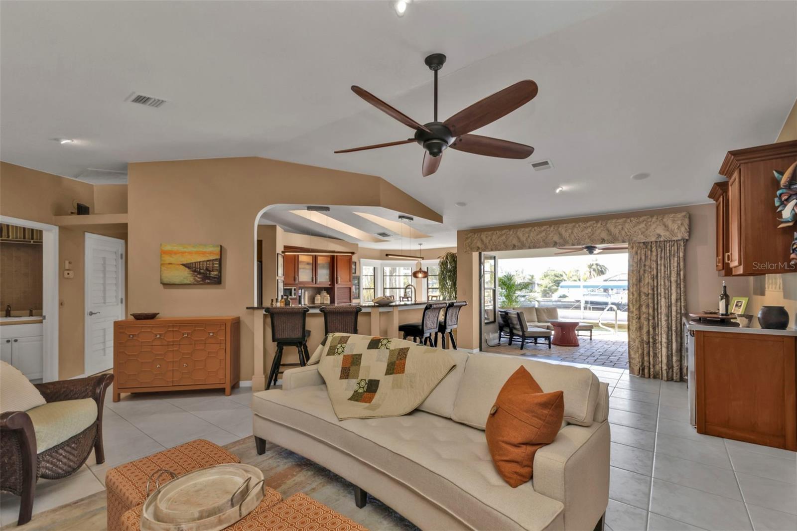 498 E TARPON BLVD NW, PORT CHARLOTTE, FL, 33952