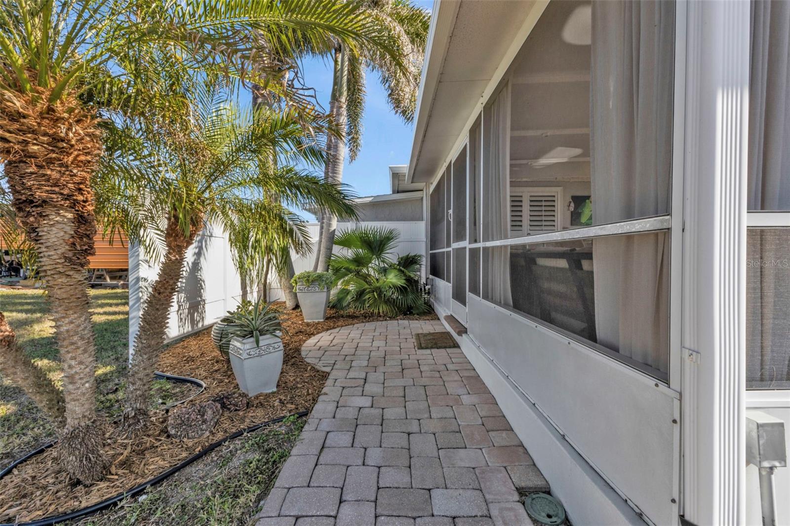498 E TARPON BLVD NW, PORT CHARLOTTE, FL, 33952