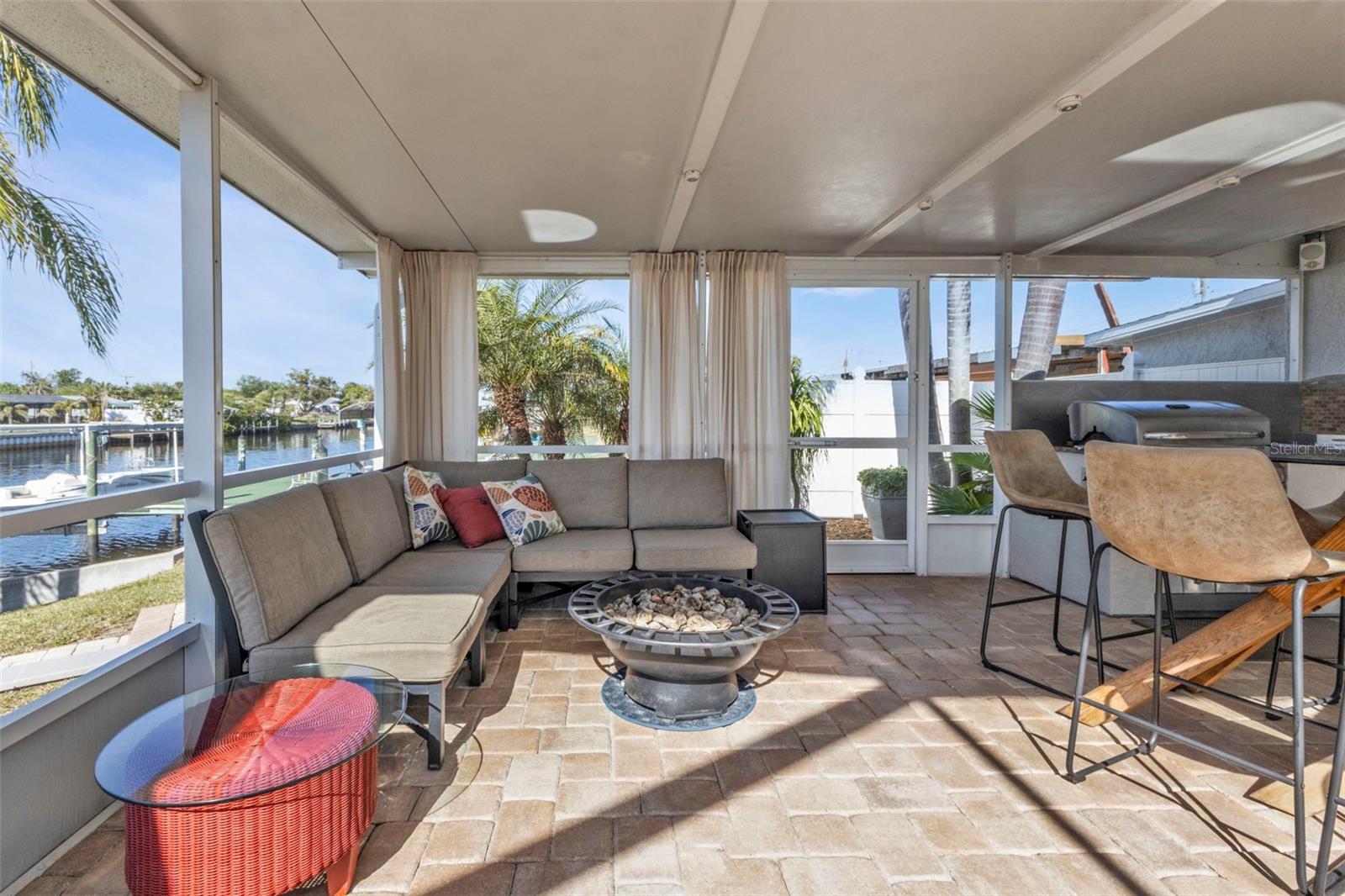 498 E TARPON BLVD NW, PORT CHARLOTTE, FL, 33952