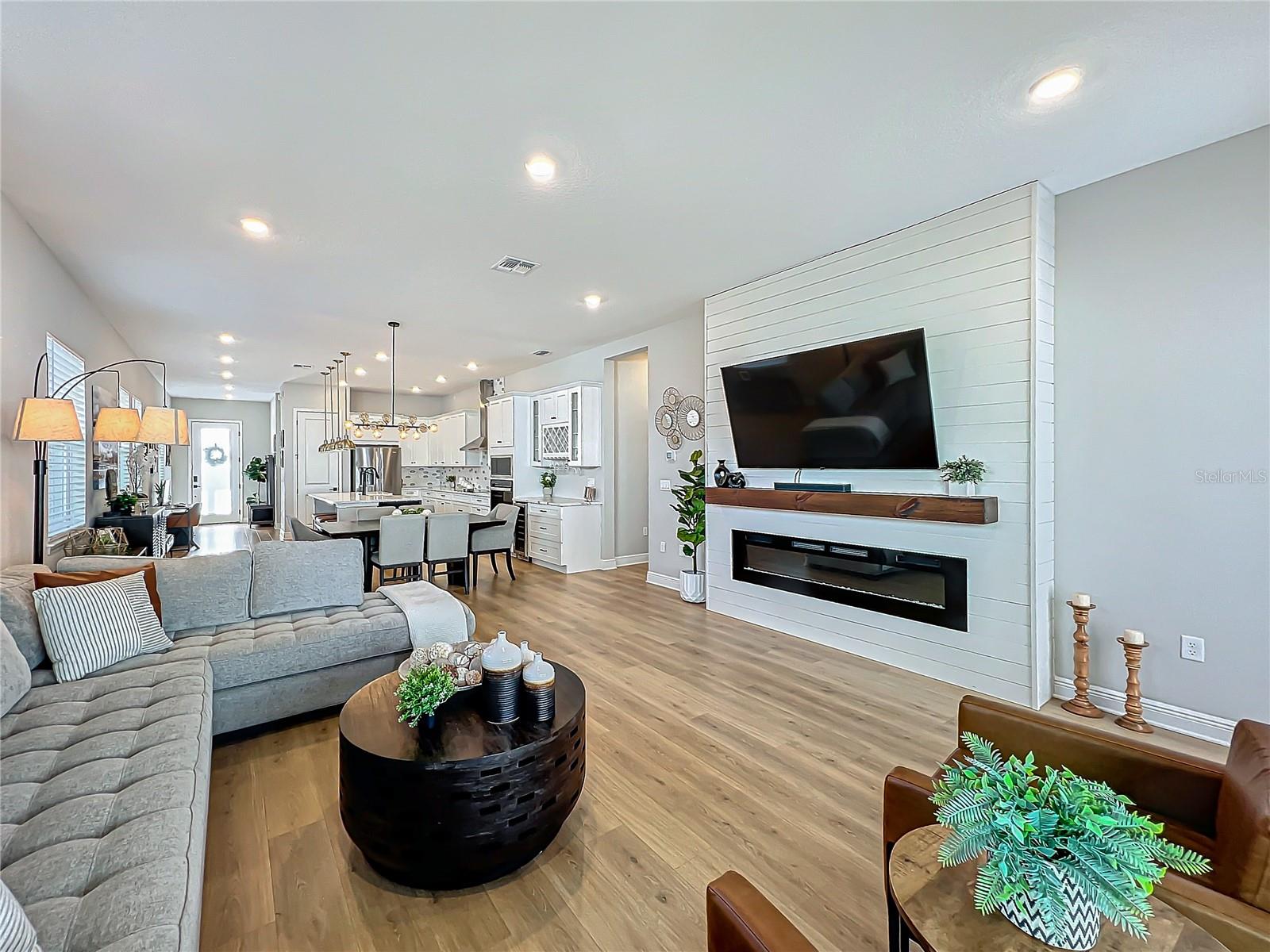 10175 PEEBLES ST, ORLANDO, FL, 32827