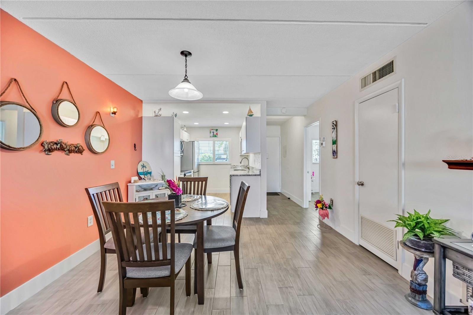 708 TAMIAMI TRL S #103, VENICE, FL, 34285