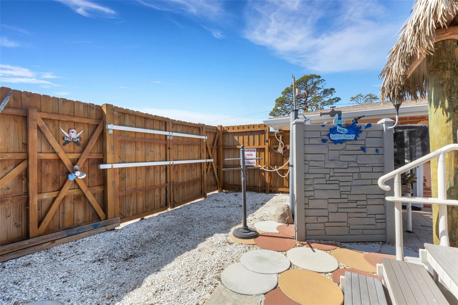 1985 FAIRVIEW DR, ENGLEWOOD, FL, 34223