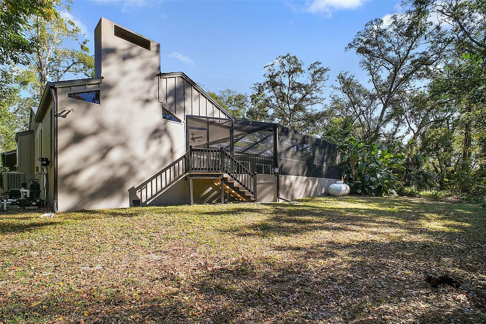 2226 DOGWOOD CIR, MOUNT DORA, FL, 32757