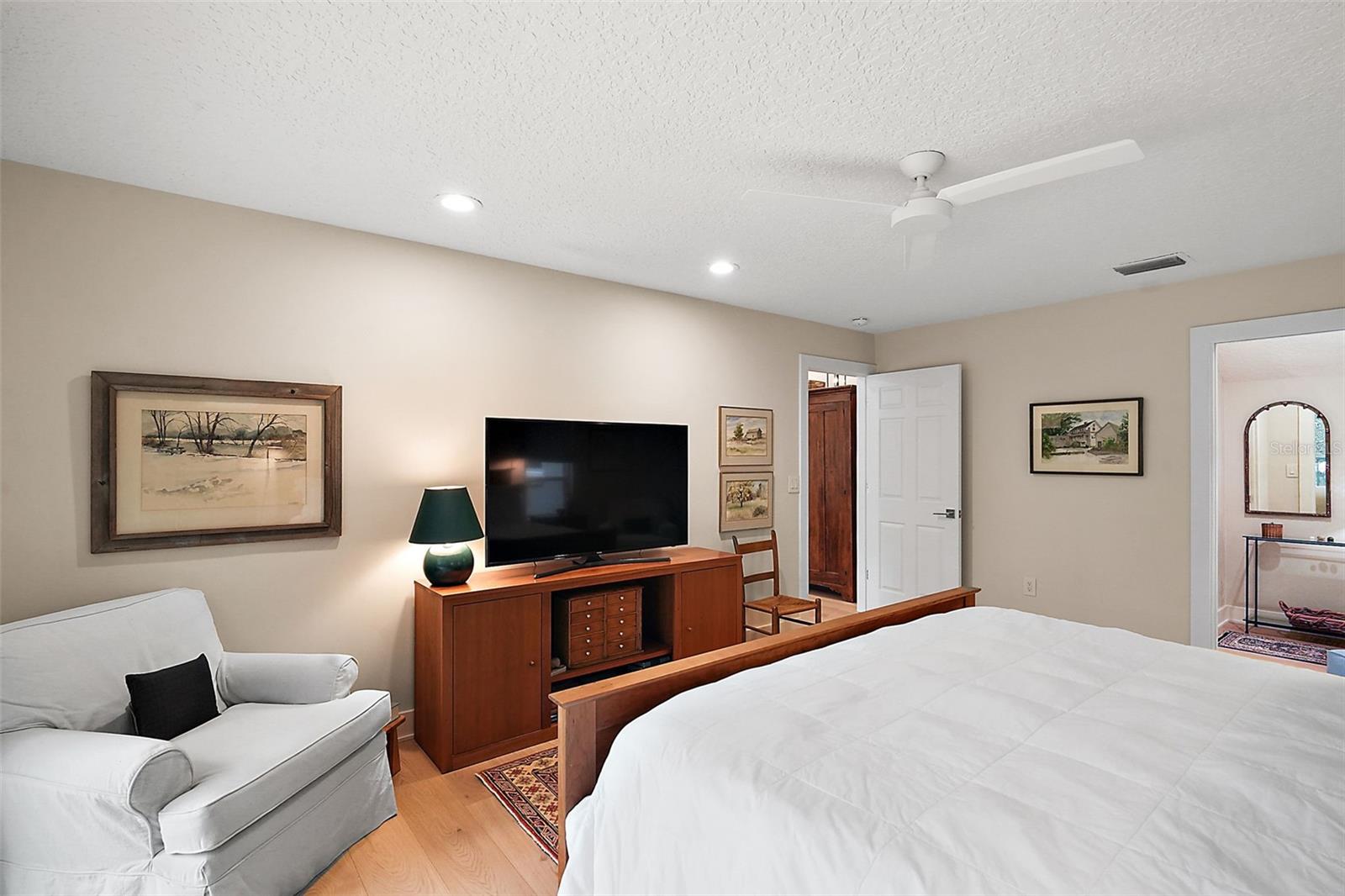 2226 DOGWOOD CIR, MOUNT DORA, FL, 32757