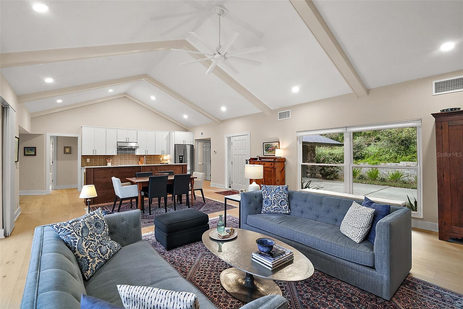 2226 DOGWOOD CIR, MOUNT DORA, FL, 32757