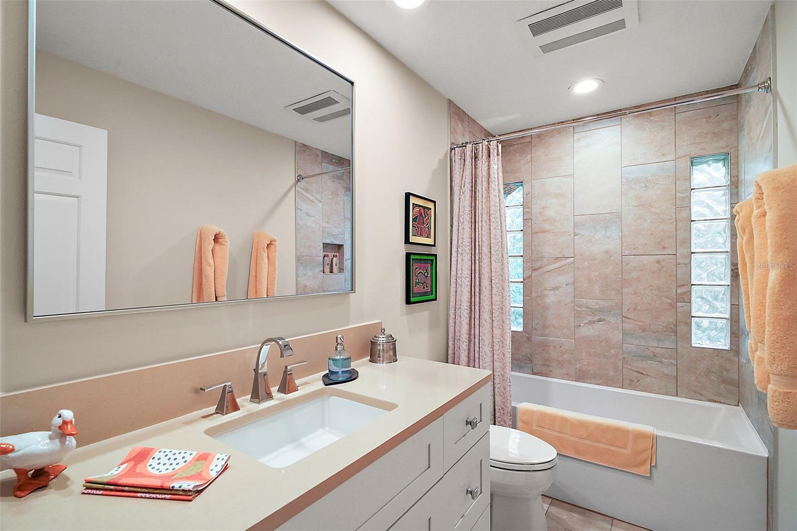 2226 DOGWOOD CIR, MOUNT DORA, FL, 32757