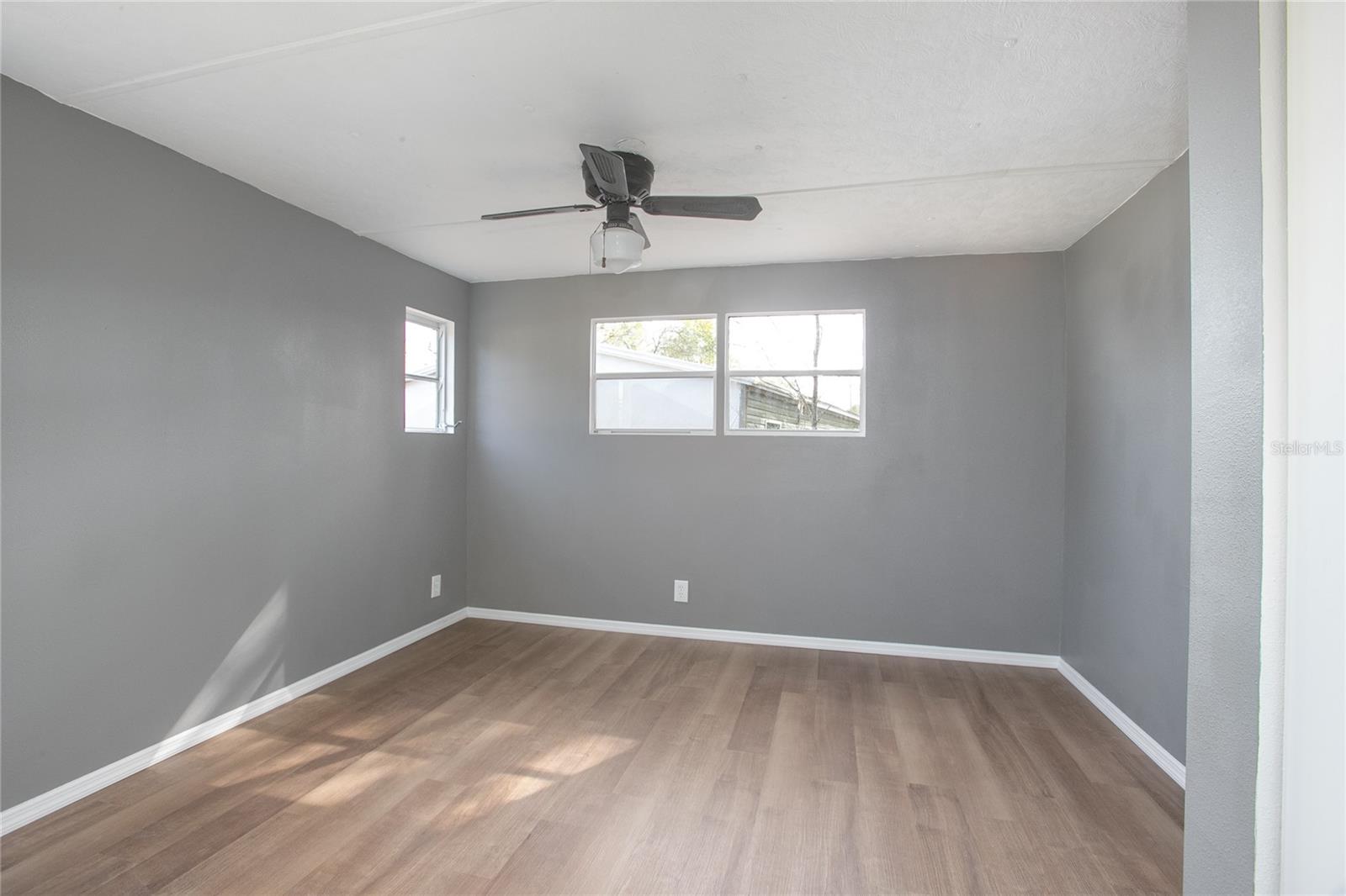 31602 HILLSIDE DR, DELAND, FL, 32720