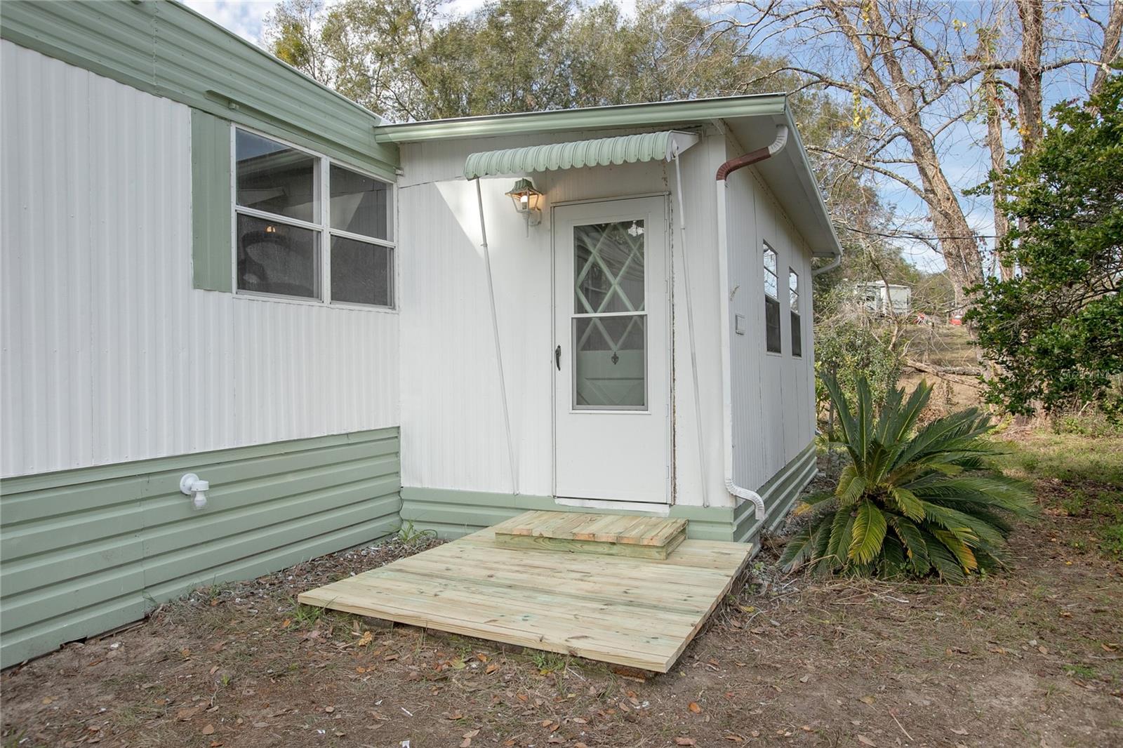 31602 HILLSIDE DR, DELAND, FL, 32720