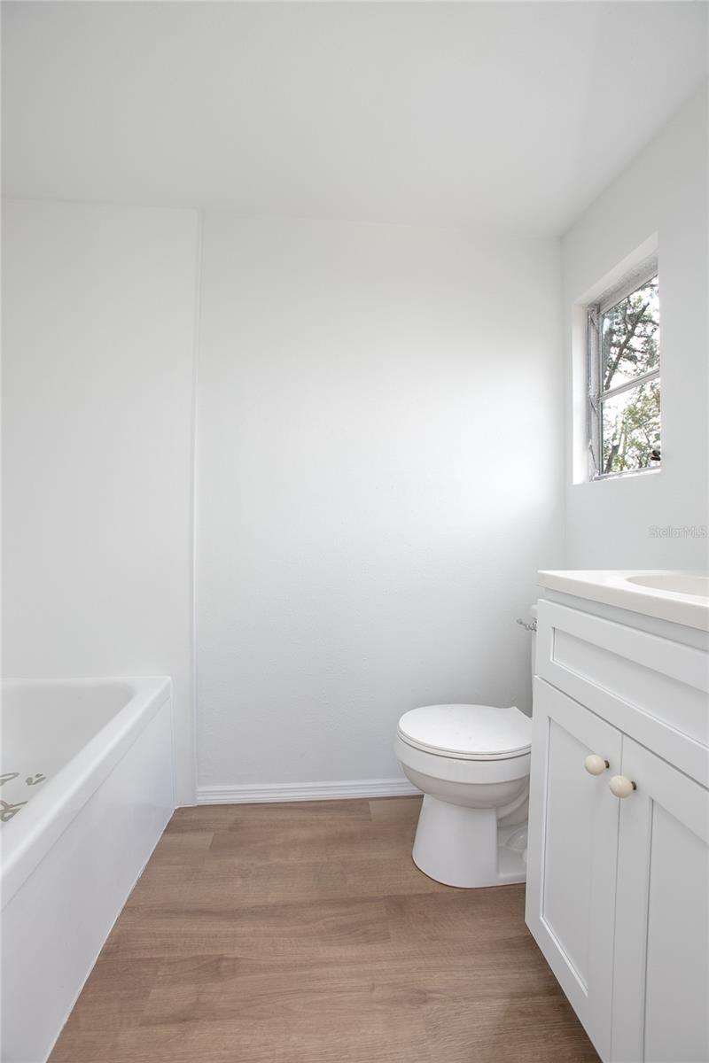 31602 HILLSIDE DR, DELAND, FL, 32720