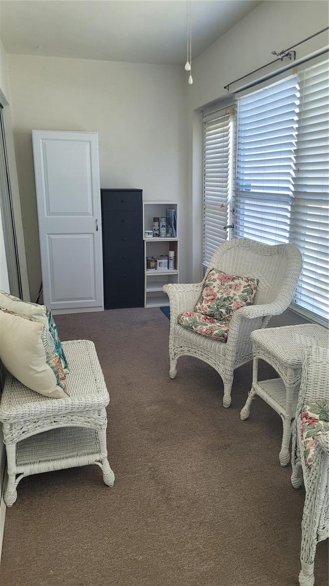 209 NE LINCOLN CIR N #109, ST PETERSBURG, FL, 33702